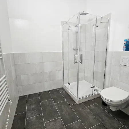 T&k - - 3-6 Grand Apartment