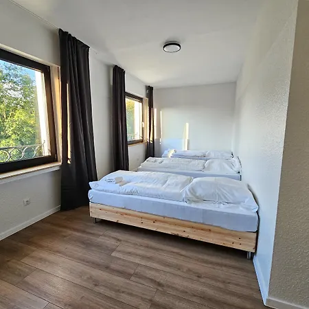 Apartment T&k - - 3-6 Grand With Private Parking For Vehicles