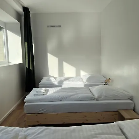 T&k - - 3-6 Grand With Private Parking For Vehicles Apartmán Solingen
