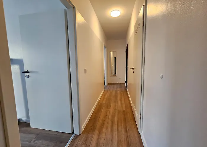 Appartement T&k - - 3-6 Grand With Private Parking For Vehicles