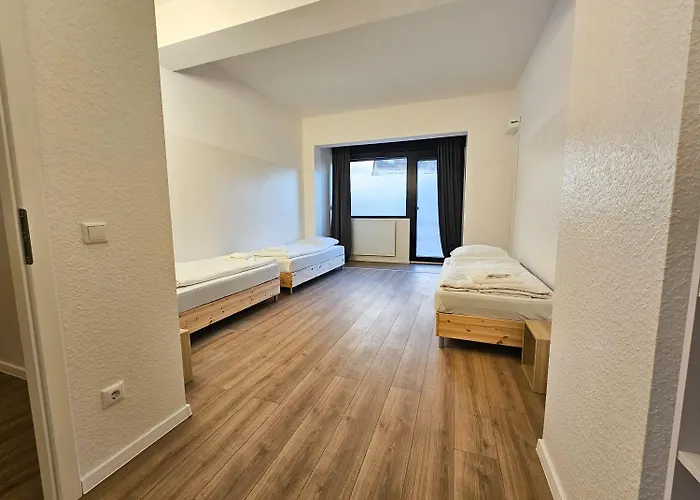 Appartement T&k - - 3-6 Grand With Private Parking For Vehicles