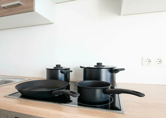 T&k - - 3-6 Grand With Private Parking For Vehicles Appartement