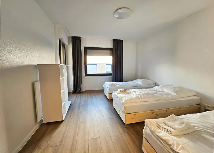 Appartement T&k - - 3-6 Grand With Private Parking For Vehicles
