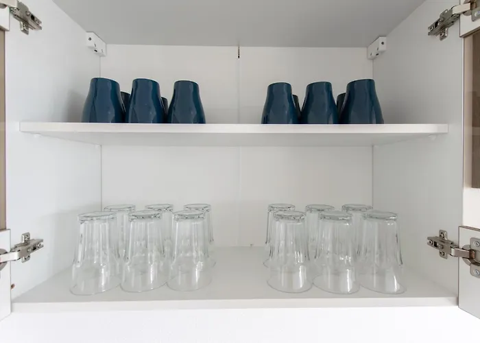 T&k - - 3-6 Grand With Private Parking For Vehicles Appartement